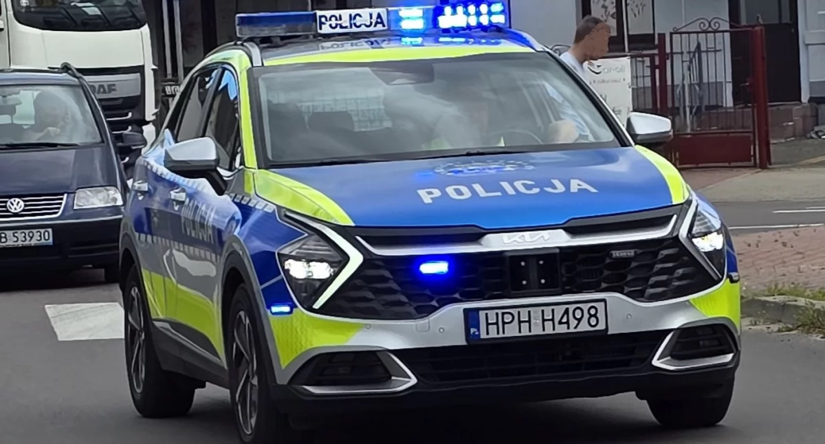 Pijany 70-latek spowodował kolizję i uciekł!
