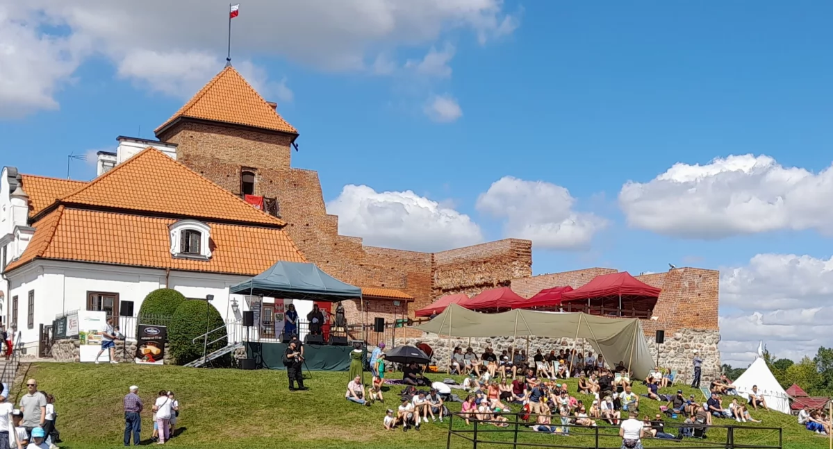 Zamek w Liwie – Narodowe Czytanie inaczej niż u innych