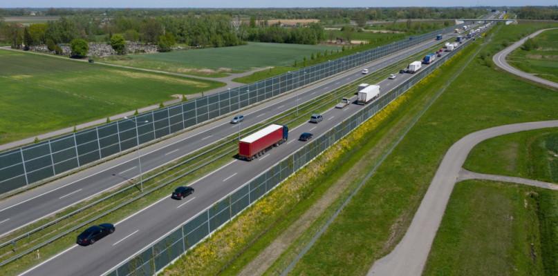 Nowe obowiązki kierowcy! O tym od dziś trzeba pamiętać