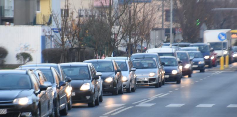 Nowe znaki na polskich drogach. Chodzi m.in. o limity prędkości