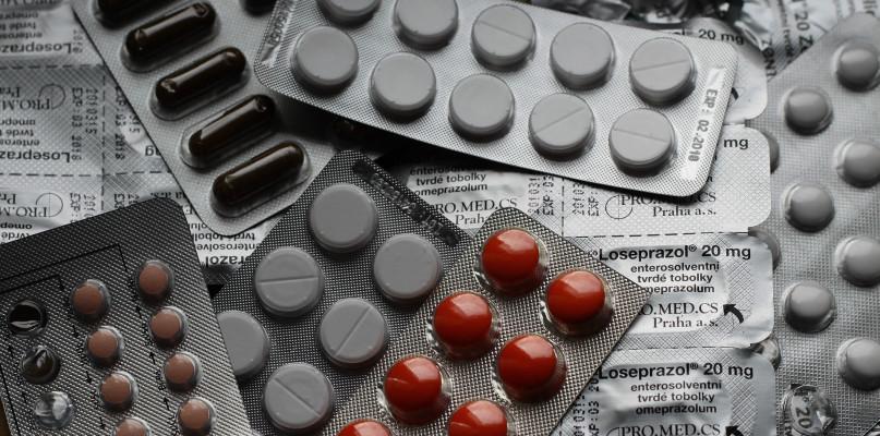 Znany lek na cholesterol wycofany w całym kraju! Masz go u siebie?