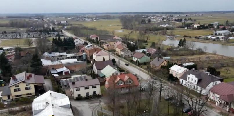 Uwaga TVN w Sterdyni. Marcel wciąż mieszka u „szamanki”