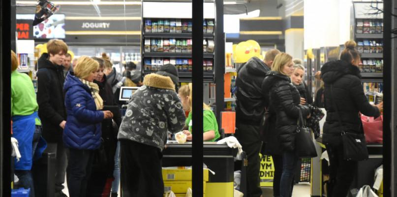 Trwa loteria Biedronki! Jak wziąć udział i wygrać kasę na mieszkanie?