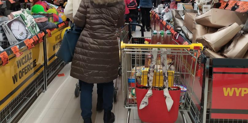 Obniżka VAT to nie wszystko? Ceny żywności będą 