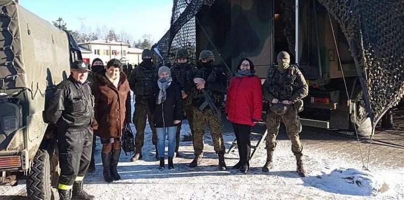 Gmina Sterdyń wsparła mundurowych broniących granicy