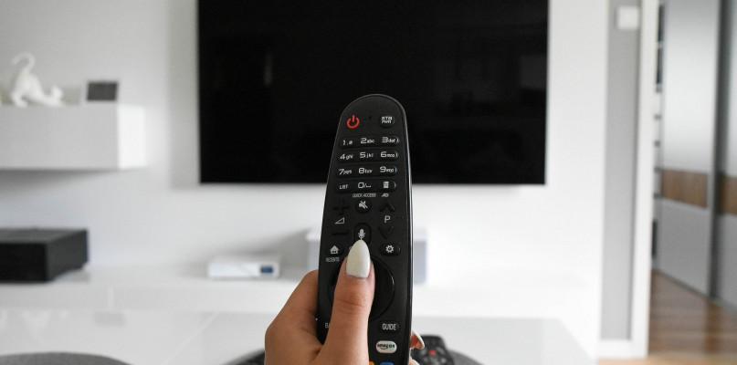 Kolejny kanał z grupy TVN nie dostanie koncesji? Może zniknąć z naziemnej tv