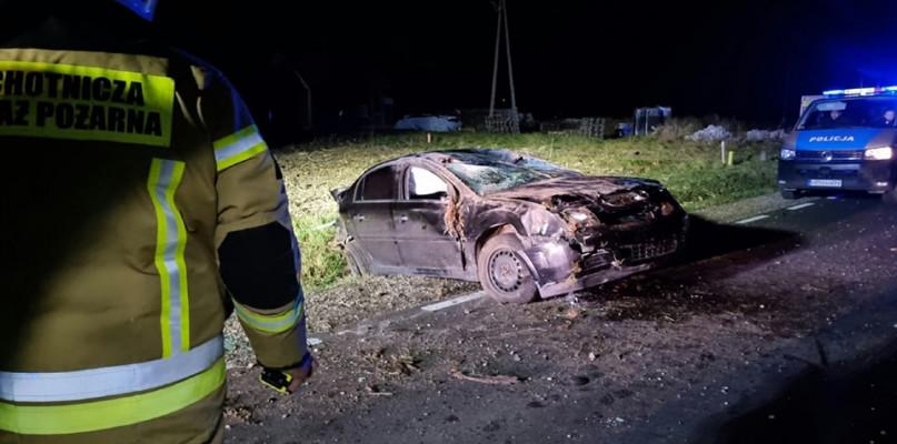 Opel dachował, kierowca uciekł...