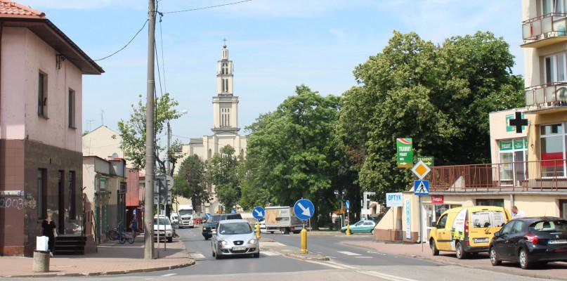 Nie uwierzycie, ile samochodów przejeżdża w ciągu doby koło konkatedry!