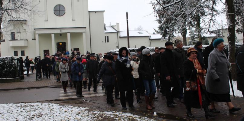 Radny chce progu zwalniającego pod kościołem salezjanów