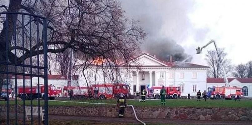 Pożar w Pałacu w Korczewie!