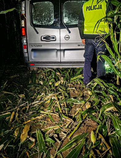 W sąsiednim powiecie Ślązacy wpadli na przewożeniu nielegalnych imigrantów