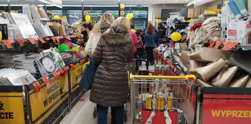 Zakupy z Biedronki dostarczą w piętnaście minut? To możliwe! 