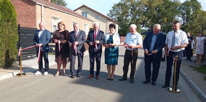 W sobotę uroczyście otwarto drogę w Grądach