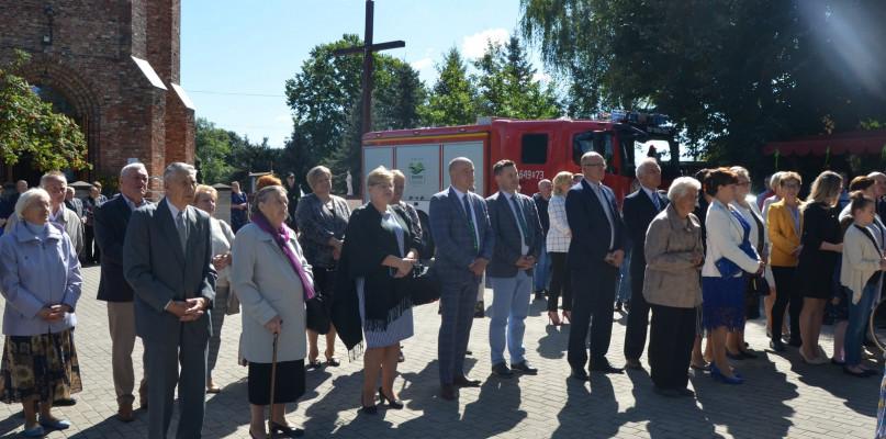 Czerwonka. W hołdzie żołnierzom poległym w wojnie z bolszewikami.