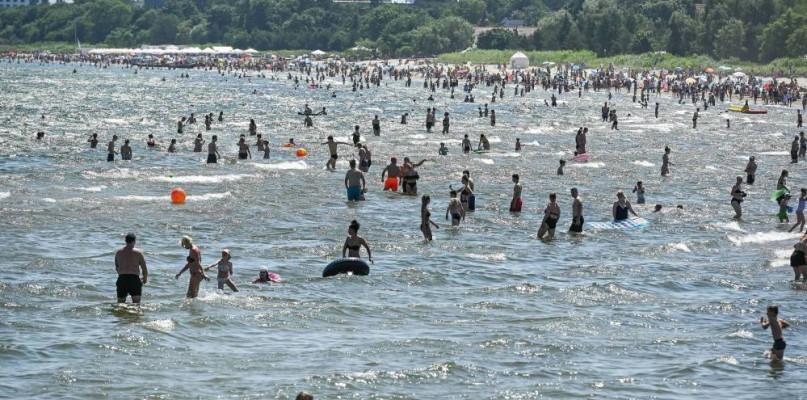 Inspektorat Sanitarny wydał komunikat. Chodzi o kąpiele w morzu