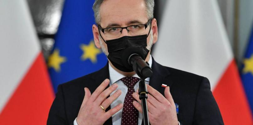 Nie będziemy już nosić maseczek? Minister zdrowia podał wstępną datę