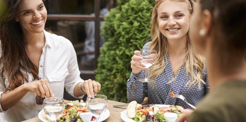 Ogródki restauracyjne otwarte już na 