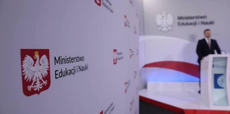 Czarnek: jestem przekonany, że od kwietnia wrócimy do nauki stacjonarnej