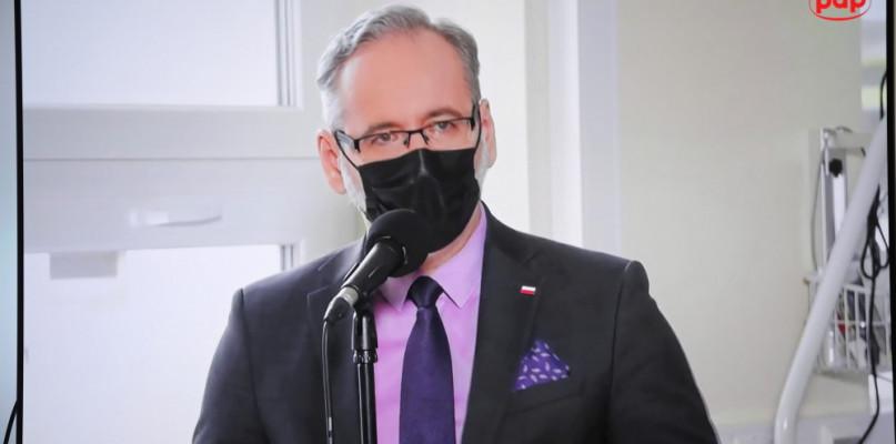Gdzie Polacy zarażają się koronawirusem? Minister ujawnia dane