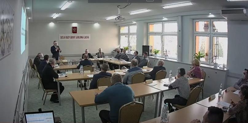 Jabłonna Lacka ma nowe ulice. Jedna biegnie przy nowym stadionie.