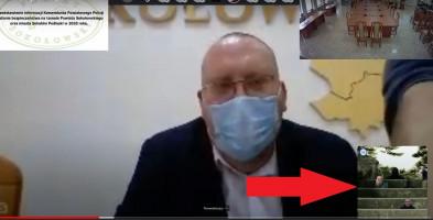 Sesja zdalna: radni na betonowych schodkach w lesie...