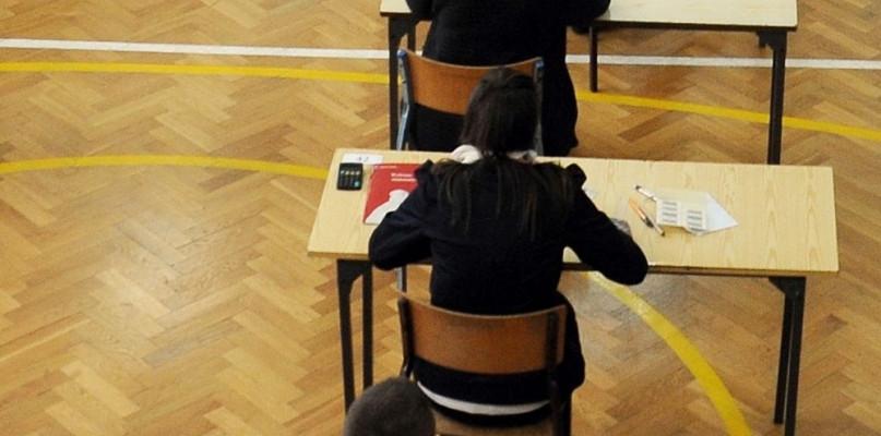 W środę ruszają próbne matury. W wyjątkowych okolicznościach...