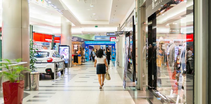 Znana marka zniknie z polskich galerii handlowych. Ruszyły wyprzedaże!
