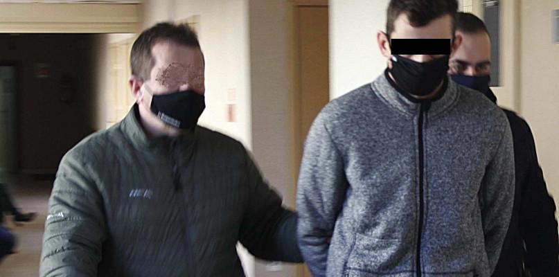 Łukasz S. trafił do aresztu. Zabił 34-letnią żonę, została malutka córka.