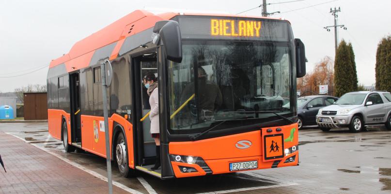Do Bielan dotarł szkolny autobus elektryczny za 2,7 mln zł