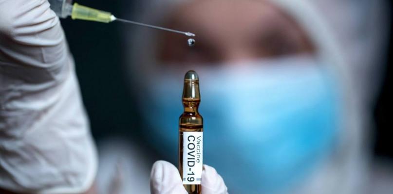 Kto pierwszy w Polsce otrzyma szczepionkę przeciw COVID? Jest decyzja