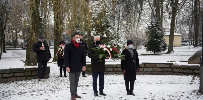 W 39. rocznicę wprowadzenia stanu wojennego oddali hołd ofiarom