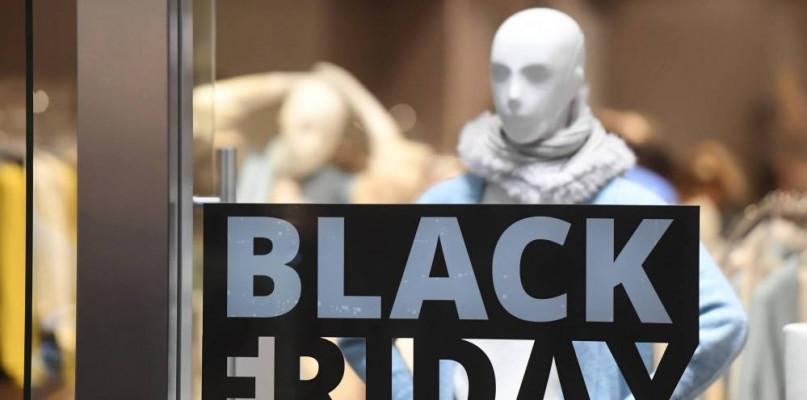 Badanie: podczas tegorocznego Black Friday średnie obniżki cen sięgnęły 3,4 proc.