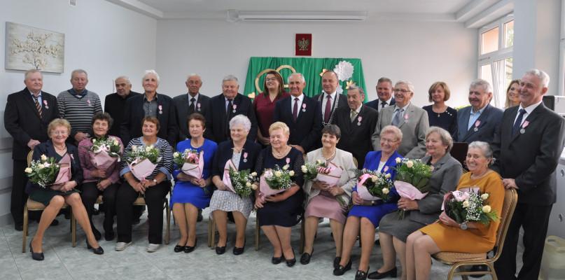 Małżonkowie świętowali złote i diamentowe gody