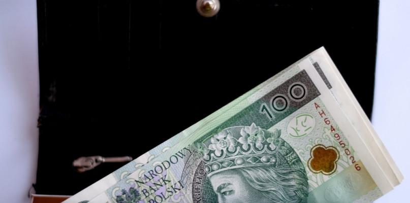 W 2021 r. minimalne wynagrodzenie za pracę wyniesie 2,8 tys. zł