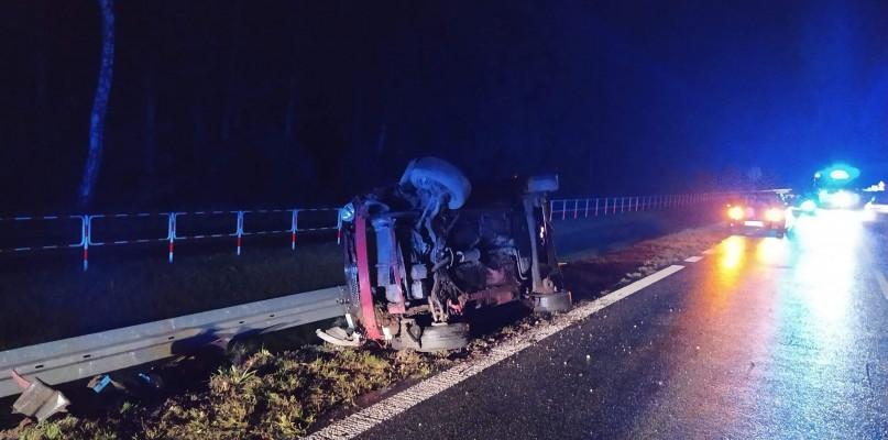Kierowca prosto z rozbitego auta trafił do aresztu, miał wiele na sumieniu