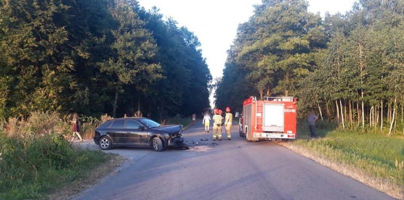 Trzy samochody zderzyły się na drodze w gminie Jabłonna