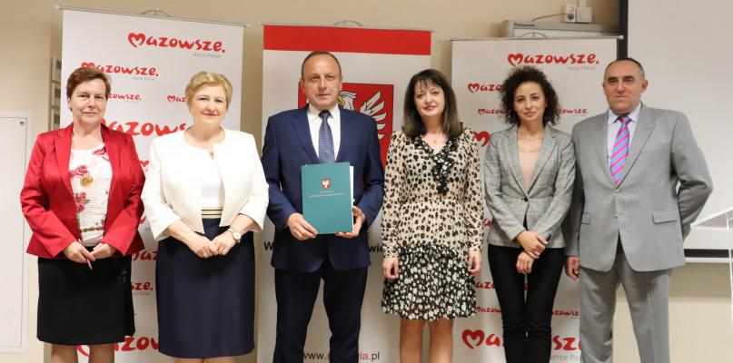 Obiekt będzie służył klubowi Jabłonianka oraz dzieciom i młodzieży