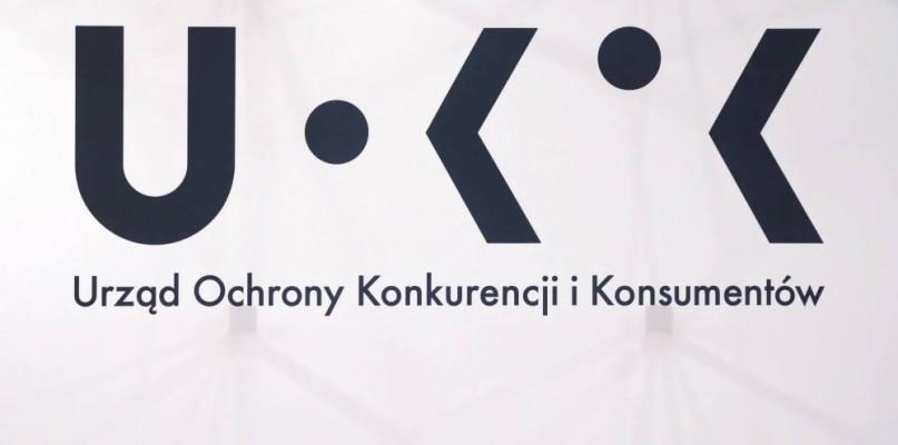 UOKiK ostrzega przed oszustami i ryzykiem utraty pieniędzy