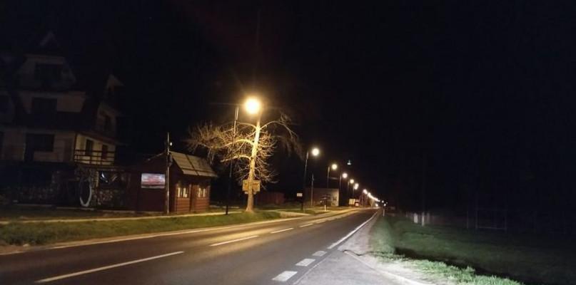 Koniec oszczędzania. Lampy w mieście będą się świecić jak wcześniej.