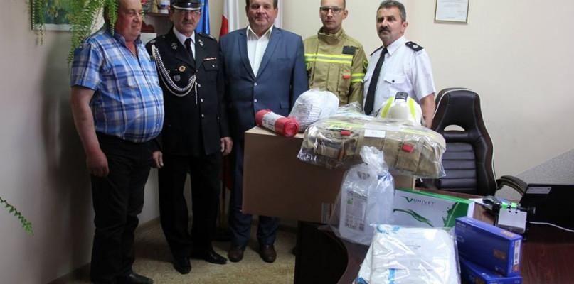 OSP z gminy Kosów Lacki dostały praktyczne prezenty