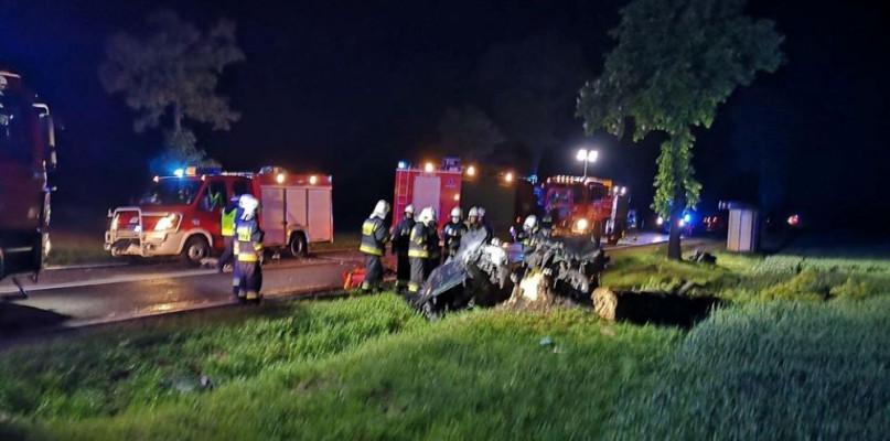 Dwie osoby zginęły w wypadku na krajówce