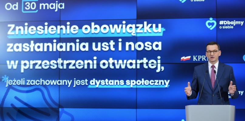 Premier: od 30 maja  noszenie maseczek nieobowiązkowe