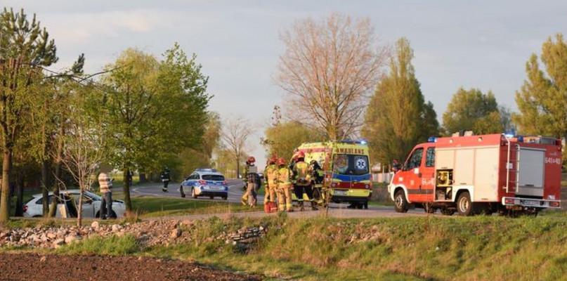 Kierowca clio miał 2 promile, nie wyhamował, rozbił inne auto