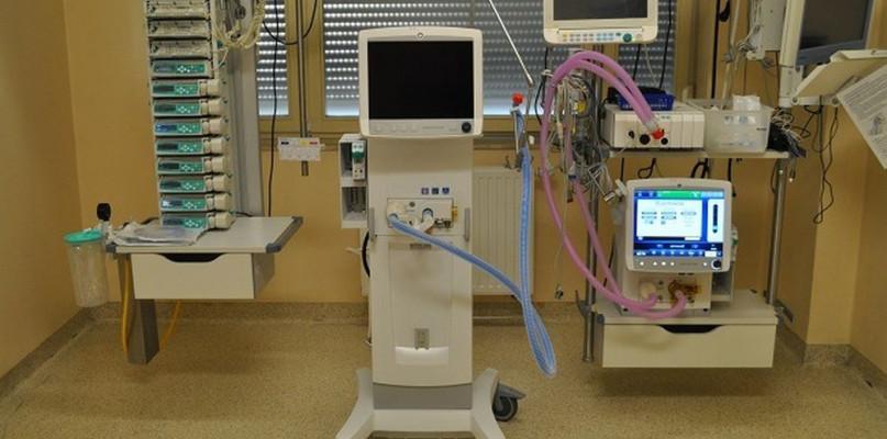 Samorządy zrzucają się na zakup respiratora dla szpitala w Sokołowie