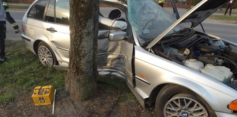 Kierowca, który rano rozbił BMW, był pijany