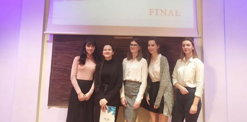 Recytatorki z I Liceum w finale ogólnopolskiego konkursu