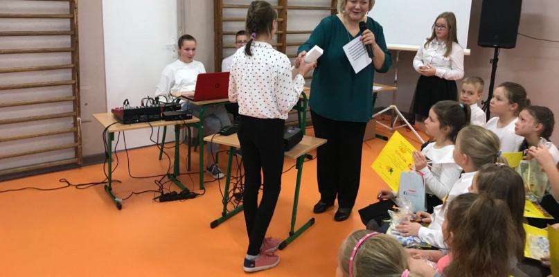 W szkole w Grochowie pisali Dyktando Niepodległościowe