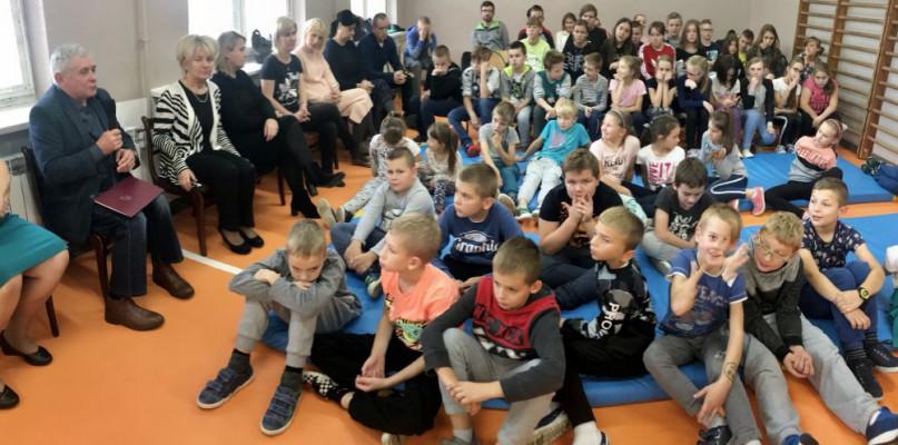 Szkoła w Grochowie pamięta... Spotkanie z Wiesławem Żelazowskim.