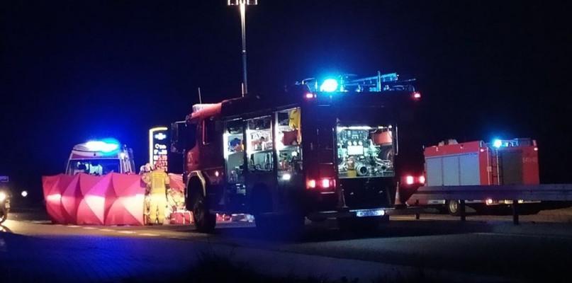 W Kosowie Lackim zginął motocyklista. Uderzył w wysepkę.