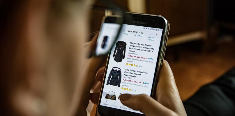 Oszczędne zakupy w Sokołowie? Przenieś się do internetu i korzystaj z atrakcyjnych zniżek!